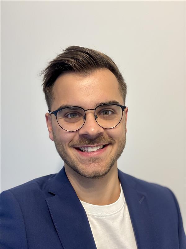 Marlon König, Co-Founder bei Koeniq, Workflow Automation & Integrations