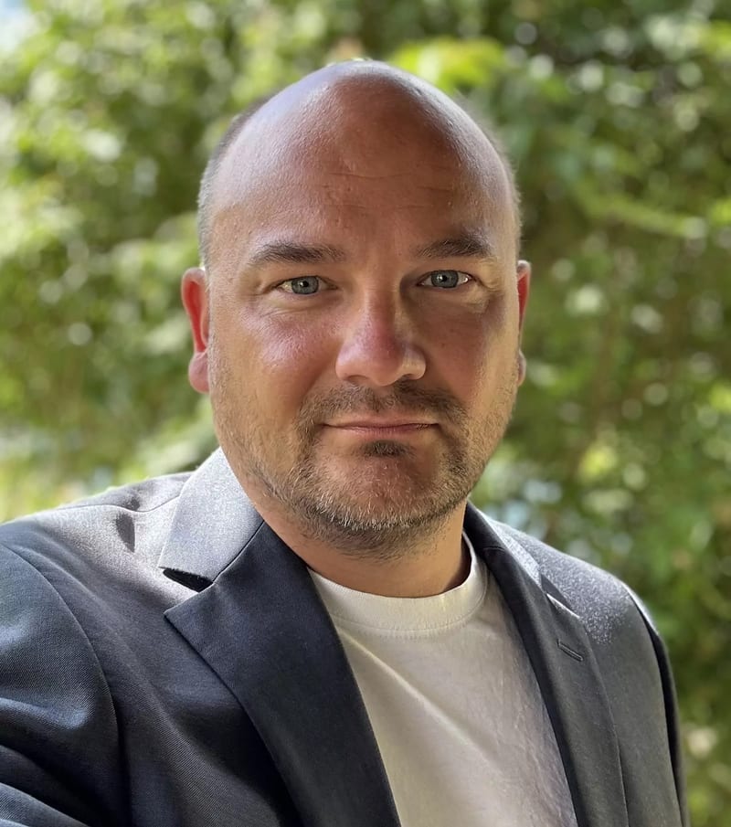 Steffen Völzmann, Co-Founder bei Koeniq, Systems Architecture & AI Engineering